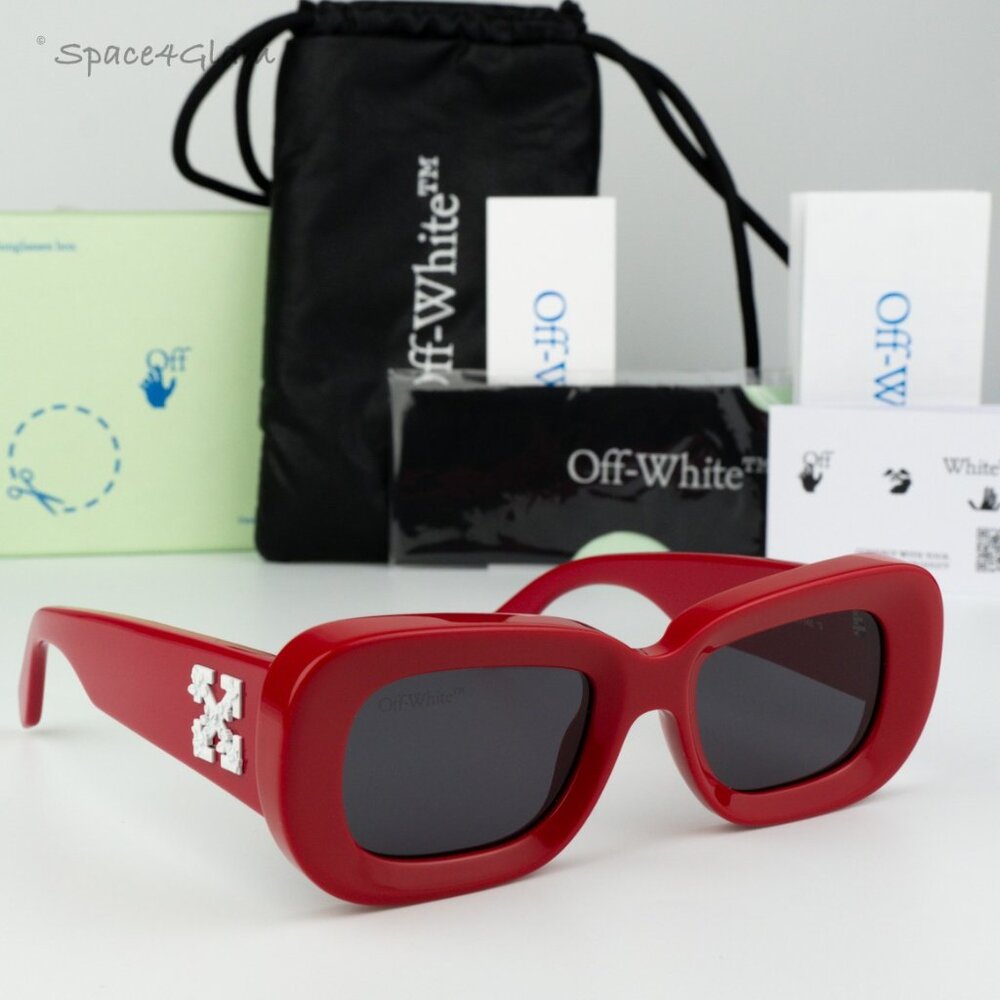 BRAND NEW Off-White CARRARA 507 Red Dark Grey Unisex Rectangular Sunglasses